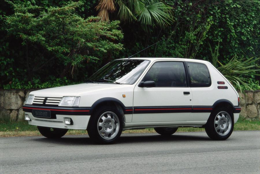  Peugeot 205 1.6 GTI 1983 года  (фото 11 из 32)